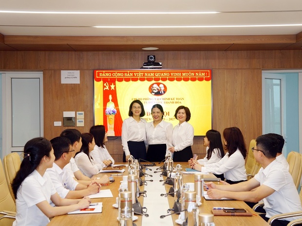 100% chi bộ trực thuộc Đảng bộ m88 cá cược thể thao trực tuyến Điện lực Thanh Hóa hoàn thành tổ chức đại hội nhiệm kỳ 2025-2027 