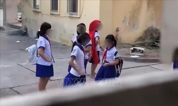 Thông tin về nhóm m m88 tiểu học hút thuốc lá tại trường học