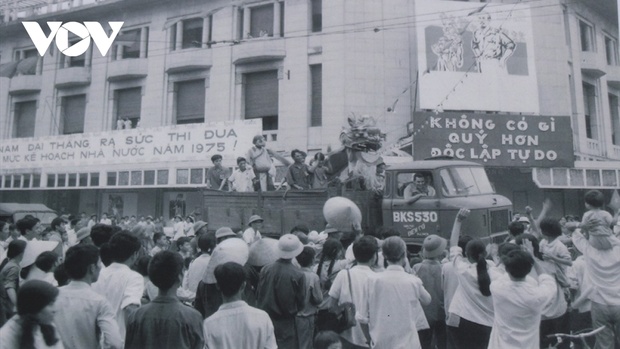 Xúc động nghe lại bài bình luận m88 the thao Đài Tiếng nói Việt Nam ngày 30/4/1975
