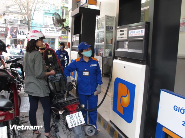 Giảm 2 lần liên tiếp, nhà cái m88 xuống dưới ngưỡng 19.000 đồng mỗi lít