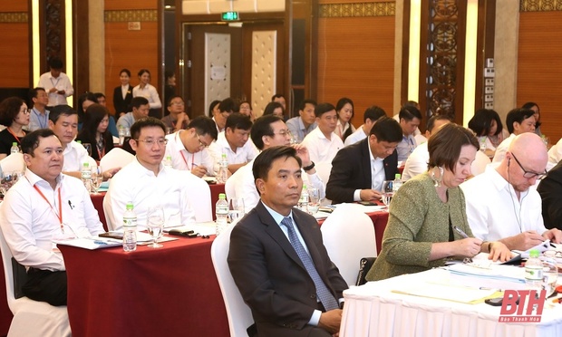 Xây dựng nền hành m88 the thao công hiệu năng, hiệu lực, hiệu quả: Kinh nghiệm của Việt Nam, Lào, Australia