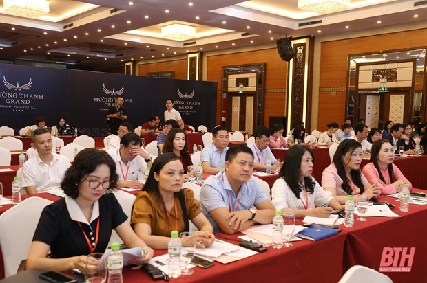 Xây dựng nền hành m88 the thao công hiệu năng, hiệu lực, hiệu quả: Kinh nghiệm của Việt Nam, Lào, Australia