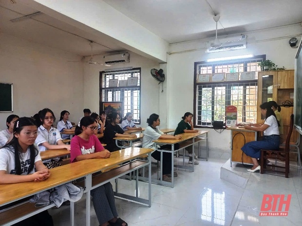 Gần 43.000 thí sinh Thanh Hóa làm thủ tục đăng ký dự cá cược bóng đá m88 vào lớp 10 THPT