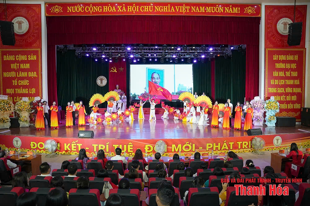 Đại hội đại biểu Đảng bộ Trường Đại học Văn hóa, Thể thao và Du lịch đăng ký m88 lần thứ V, nhiệm kỳ 2025-2030