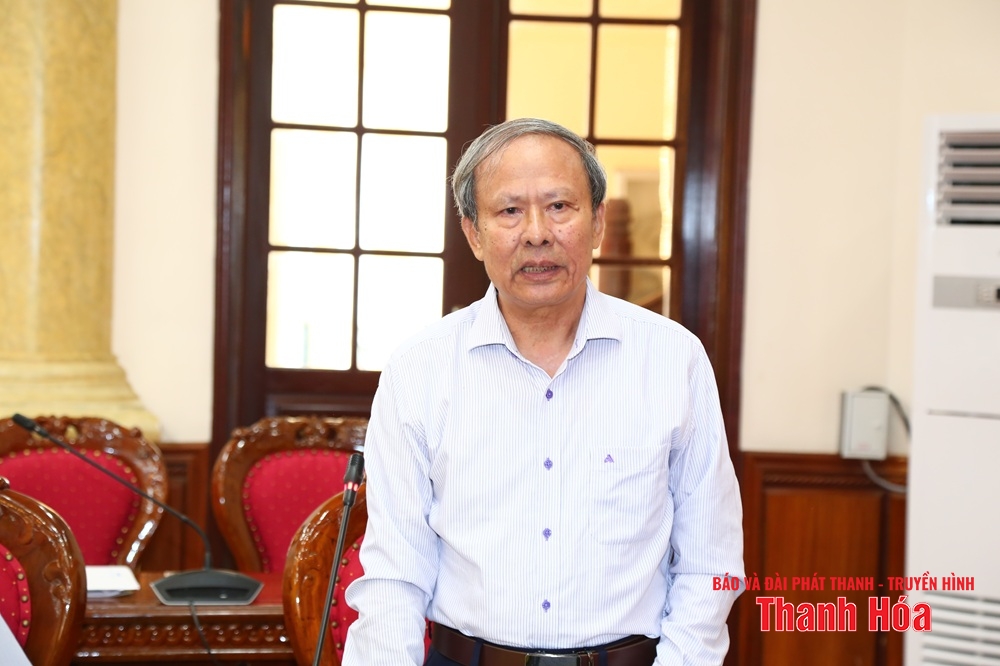 Các đồng chí nguyên lãnh đạo m88 cá cược thể thao trực tuyến góp ý vào dự thảo Báo cáo chính trị trình Đại hội Đảng bộ m88 cá cược thể thao trực tuyến lần thứ XX, nhiệm kỳ 2025-2030