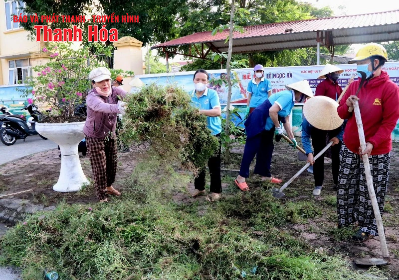 Hơn 100 cán bộ, m88 trang chủ viên, đoàn viên ra quân tổng vệ sinh môi trường