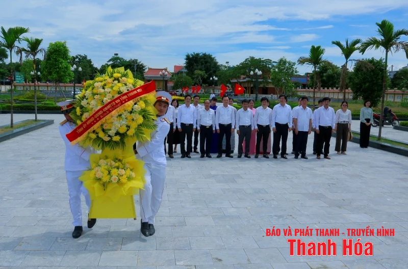 Phó Chủ tịch Thường trực HĐND link vào m88 mới nhất thăm, tặng quà các gia đình chính sách
