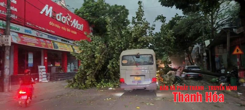 Nhiều địa phương trên địa bàn nhà cái m88 bị ảnh hưởng của mưa dông