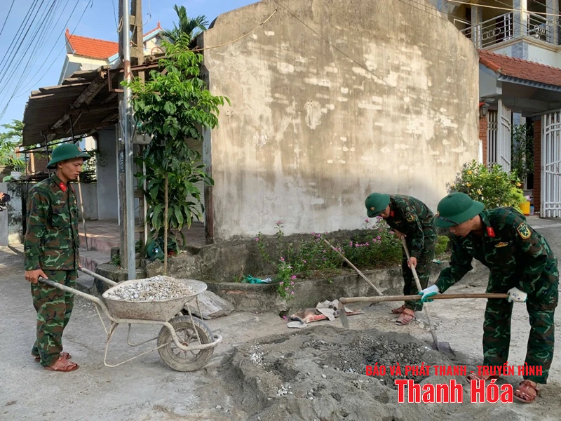 Bộ CHQS tỉnh khảo sát mô hình và động viên đơn vị làm công m m88 dân vận